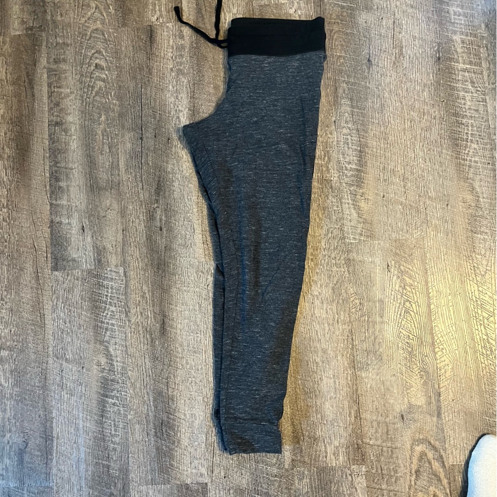 New York & Company Soho Black legging  yoga Joggers pants